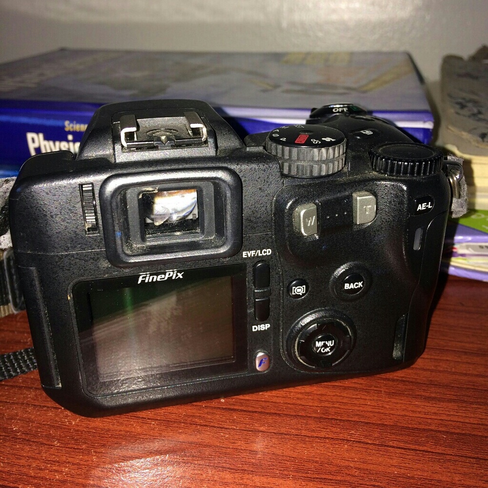 FinePix Camera - Picture 3 of 3